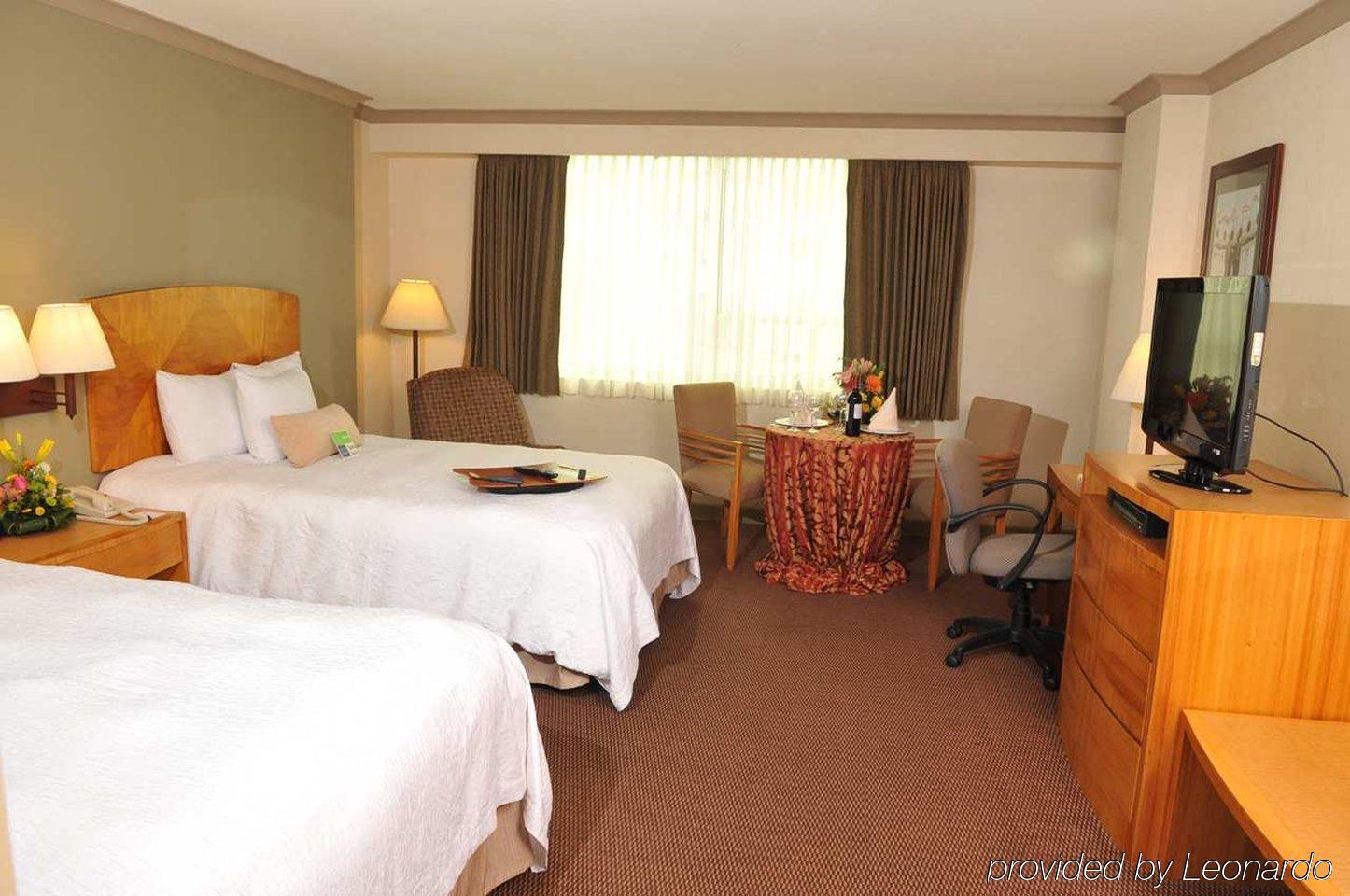 Hampton Inn By Hilton Guayaquil-Downtown Room photo