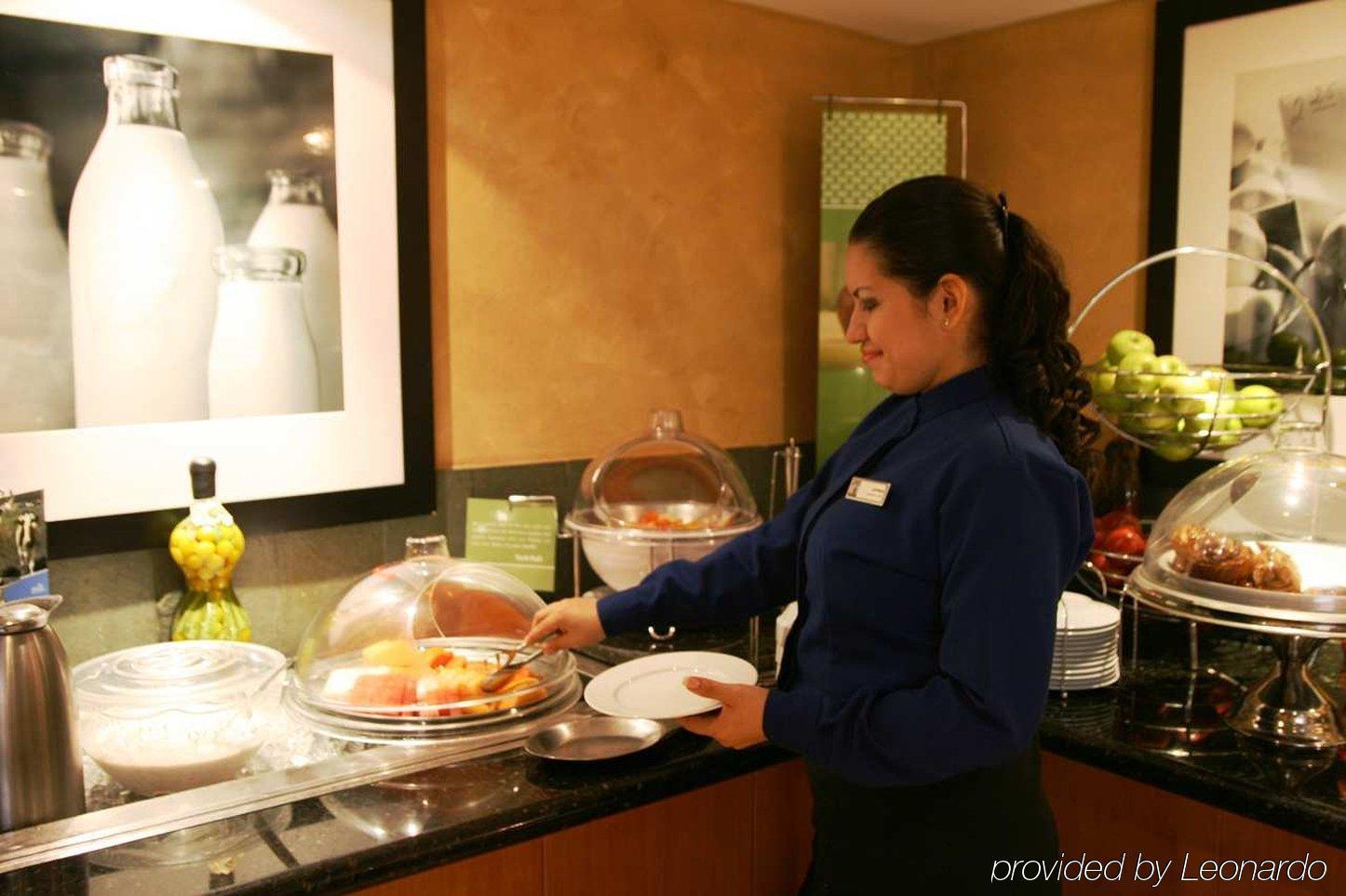 Hampton Inn By Hilton Guayaquil-Downtown Restaurant photo